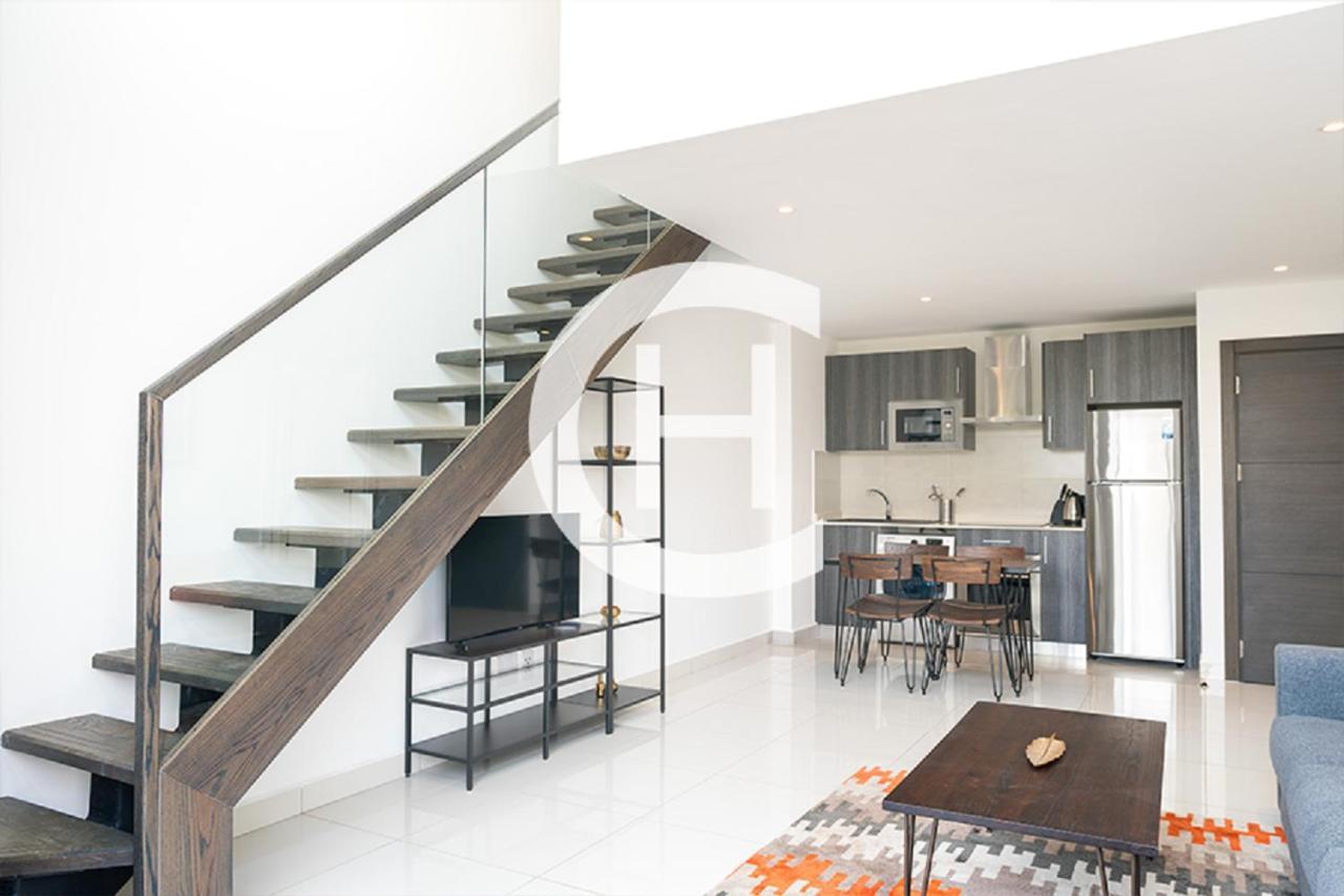 Embassy Gardens By Clifton Homes Акра Екстериор снимка