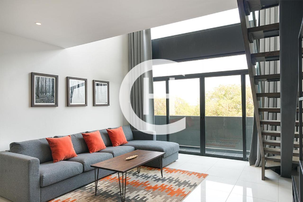 Embassy Gardens By Clifton Homes Акра Екстериор снимка